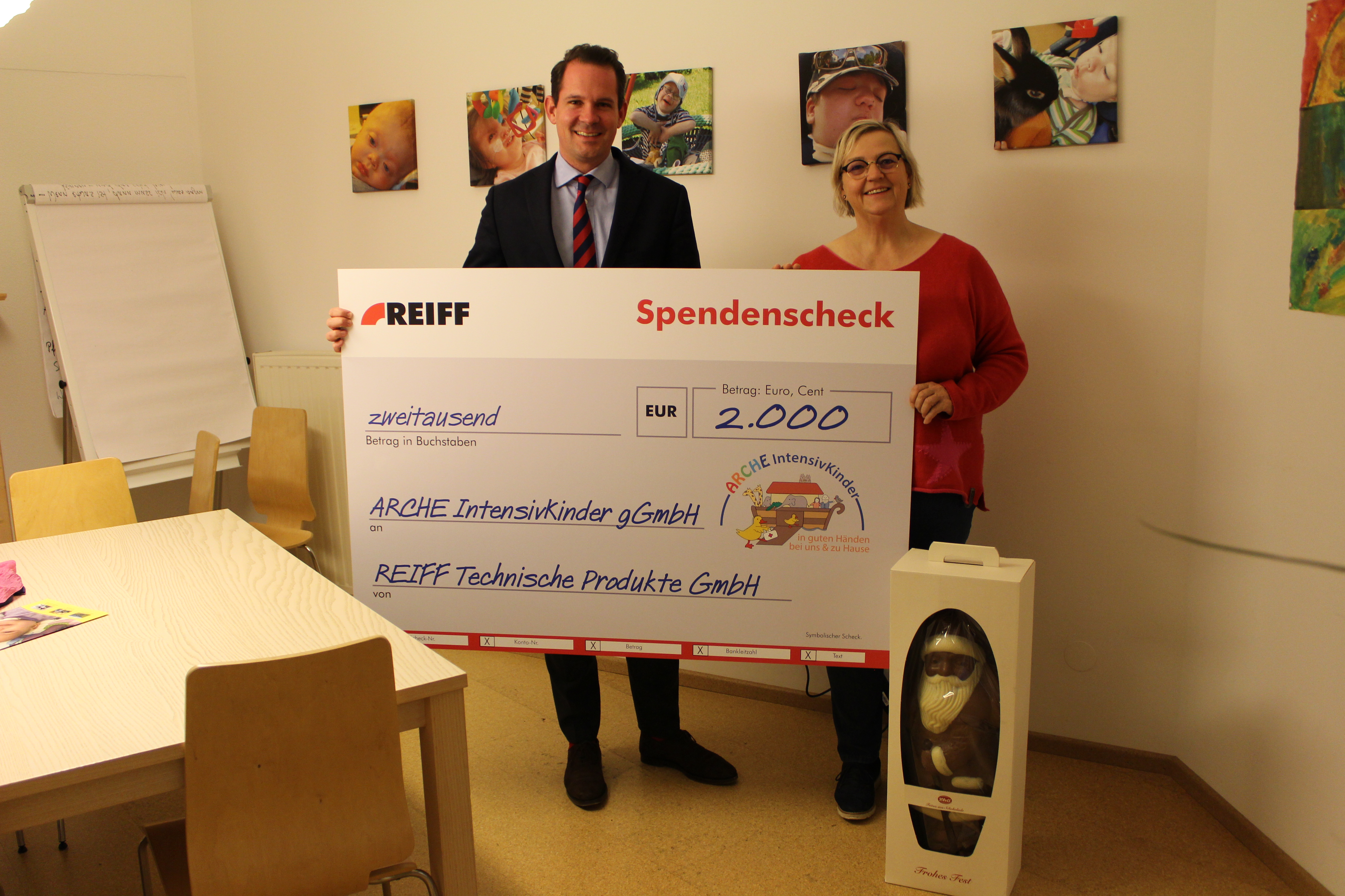 REIFF Technische Produkte GmbH spendet 2.000 Euro an die Arche Intensivkinder in Tübingen